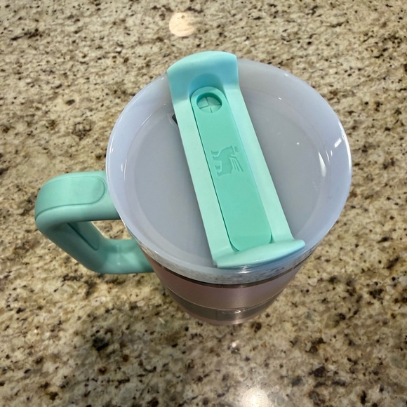 Stanley Quencher H2.0 Tumbler in Pink with Mint Handle - Picture 3 of 3